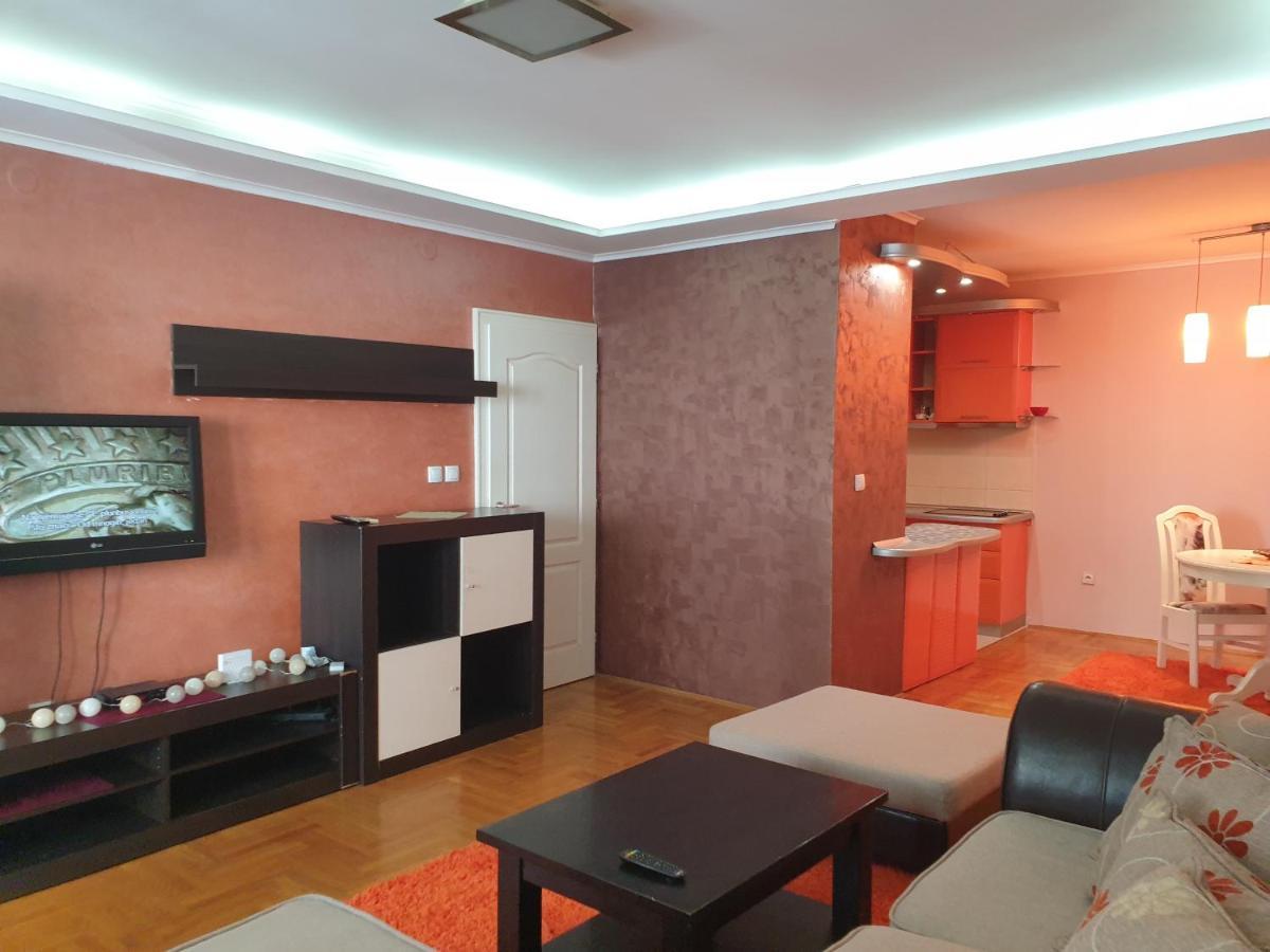 Apartman MIRAGE Sremska Mitrovica Bagian luar foto
