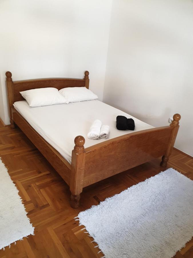 Apartman MIRAGE Sremska Mitrovica Bagian luar foto